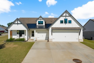 14315 S Harvard Place, Bixby, OK 74008