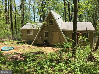 2628 High Top Rd, Linden, VA 22642