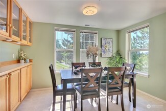 4109 224th Ln SE Unit 208, Issaquah, WA 98029