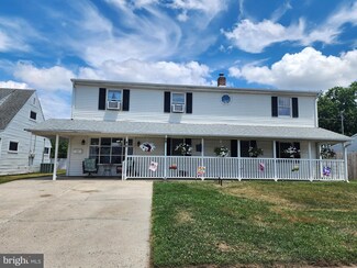 46 Nestingrock Ln, Levittown, PA 19054