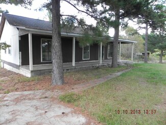 3 Carroll Rd, Richton, MS 39476