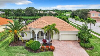 5510 Rock Dove Dr, Sarasota, FL 34241