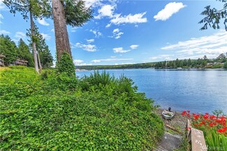 221 N Bay Ln Unit 2, Port Ludlow, WA 98365