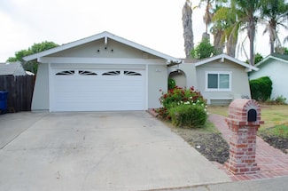 9505 Linda Rio Dr, Sacramento, CA 95827