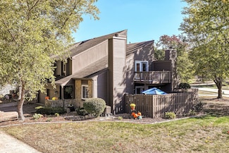 624 Conner Creek Dr, Fishers, IN 46038