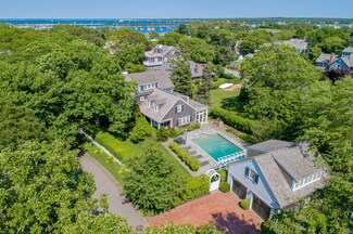 115 S Summer St, Edgartown, MA 02539