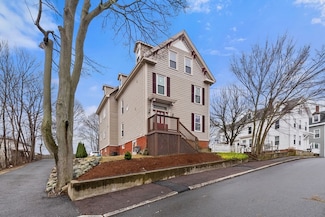 11 Symonds St Unit 2, Salem, MA 01970