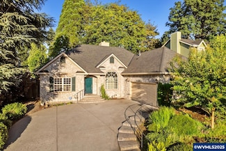 215 Ames Ct, Silverton, OR 97381