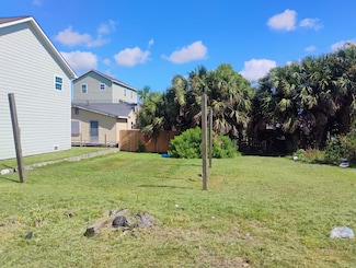 5928 Avenue T 1 2, Galveston, TX 77551