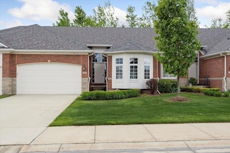 14972 Village Park Cir, Shelby Township, MI 48315