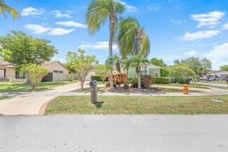13245 SW 86th Ln, Miami, FL 33183