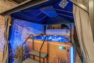 4818 Emerald Grove Dr, Arlington, TX 76005