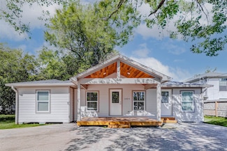 1054 Dewalt St, Houston, TX 77088