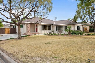 608 Russell Rd, Brawley, CA 92227