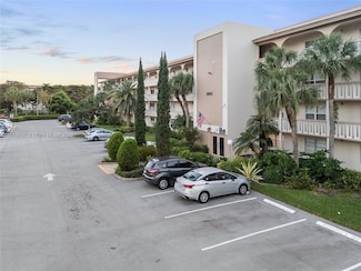 2202 Lucaya Bend Unit L3, Coconut Creek, FL 33066