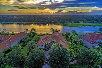 3290 Founders Club Dr, Sarasota, FL 34240