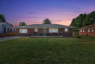 184 W Center St, London, OH 43140