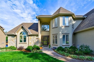 2436 NW Valley View Dr, Lees Summit, MO 64081