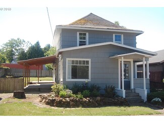 223 N 6th St, Carlton, OR 97111
