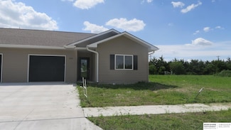 1721 Northland Dr, David City, NE 68632