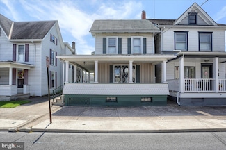 672 E Market St, Danville, PA 17821