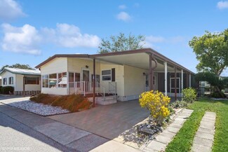 93 Pelican Dr N, Oldsmar, FL 34677