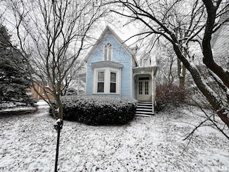 914 N Douglas St, Peoria, IL 61606