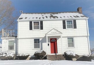 128 Perron Ave, Somerset, MA 02726