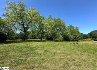 2910 Locust Hill Rd, Taylors, SC 29687