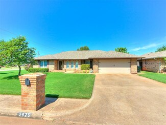 3925 Smiling Hill Cir, Edmond, OK 73013