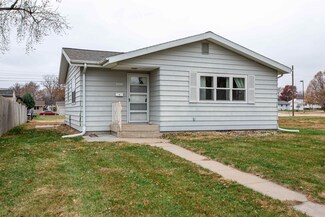 3206 H Ave, Kearney, NE 68847