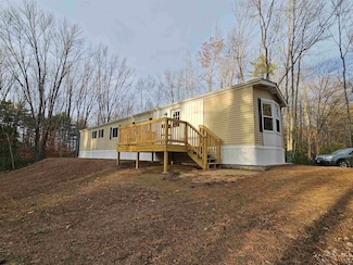 11 Gray Rd, Barnstead, NH 03225