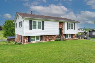 1092 Hillview Dr SW, Abingdon, VA 24210