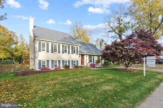 1921 Shiver Dr, Alexandria, VA 22307