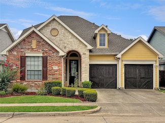 807 Little Cub Way, Euless, TX 76039