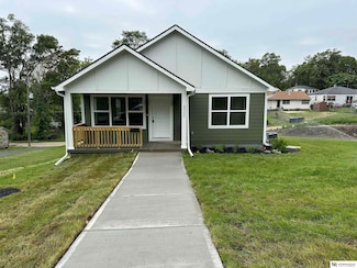 4522 N 40th St, Omaha, NE 68111