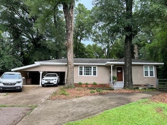 104 Hilltop Dr E, Mobile, AL 36608