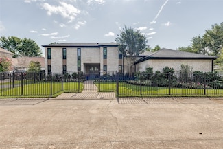 14132 Bluebird Ln, Houston, TX 77079