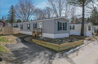 14 Sleepy Hollow Dr, Holden, ME 04429