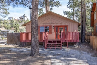 1044 E Country Club Blvd, Big Bear City, CA 92314