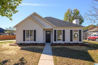 139 Cedar Bend Dr, Helena, AL 35080