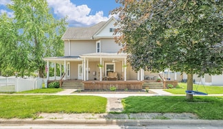 102 W Orleans St, Paxton, IL 60957