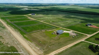 0 41 C St SW, Dickinson, ND 58601