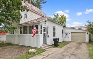 625 Tupper Lake St, Lake Odessa, MI 48849