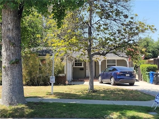 15123 Killion St, Sherman Oaks, CA 91411