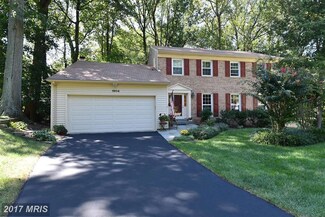 1904 Miracle Ln, Falls Church, VA 22043