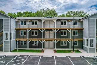 303 Linwood St Unit 204, Apex, NC 27502