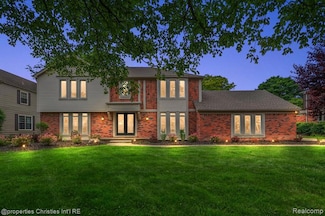 12231 Hillside Dr, Plymouth, MI 48170