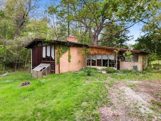 1817 English Forest Rd, Pulaski, VA 24301