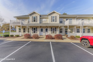 1603 Cambridge Manor Dr, Schenectady, NY 12302